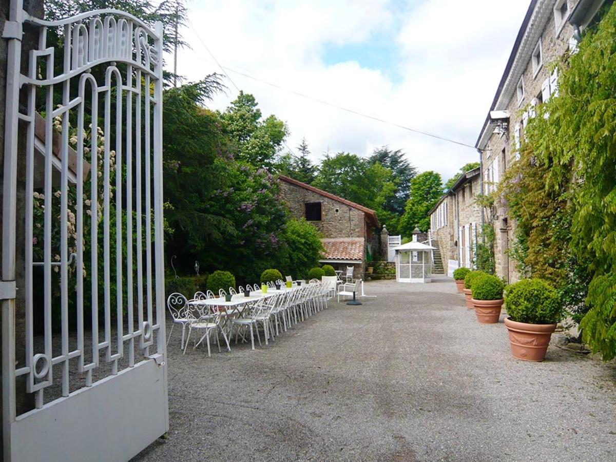 Demeure de 15 chambres avec piscine privee jardin clos et wifi a Satillieu Extérieur photo