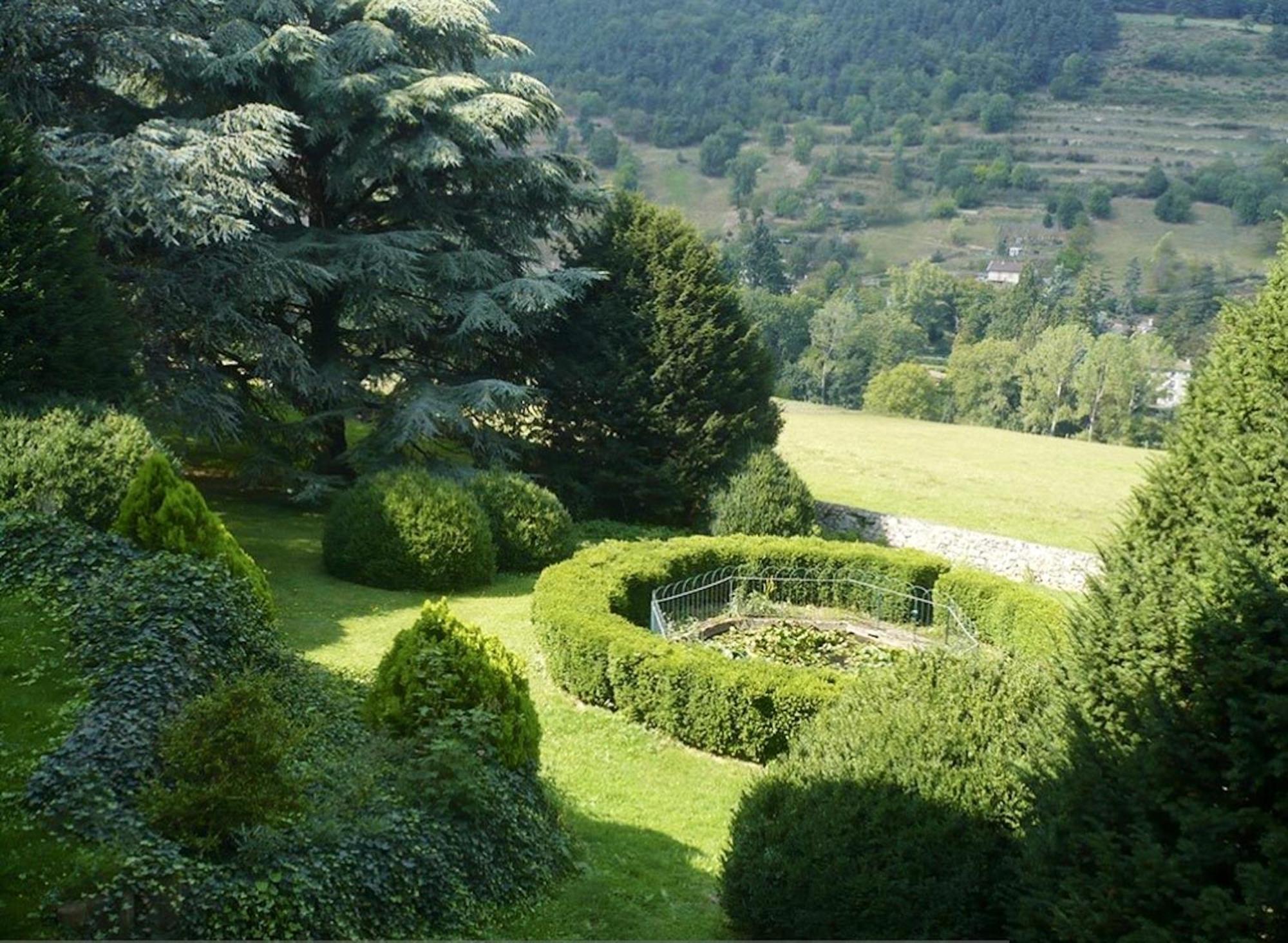 Demeure de 15 chambres avec piscine privee jardin clos et wifi a Satillieu Extérieur photo